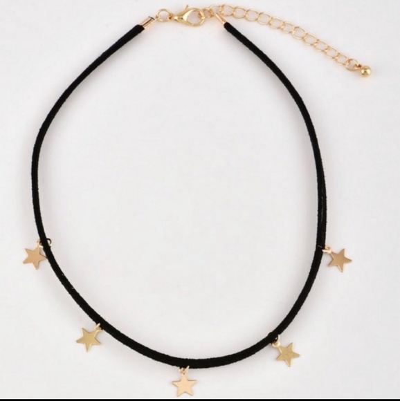 Trendy Velvet Star Chocker Necklace - Picture 2 of 4